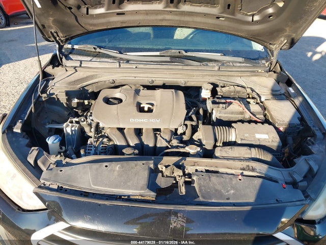 HYUNDAI ELANTRA SE - 10