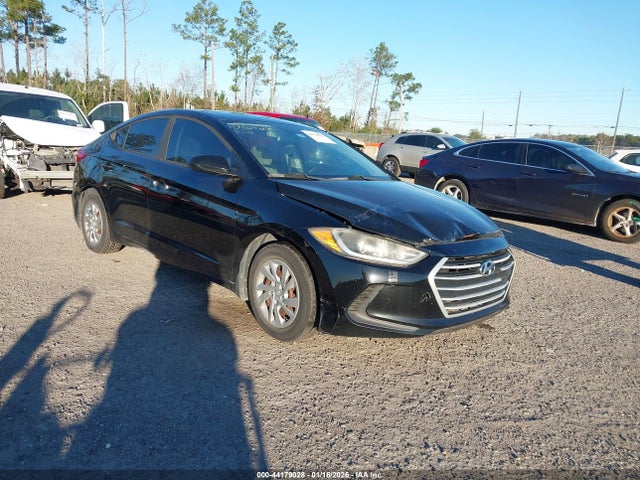 HYUNDAI ELANTRA SE - 1