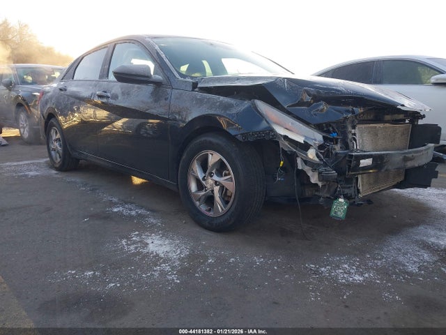 HYUNDAI ELANTRA SE - 1