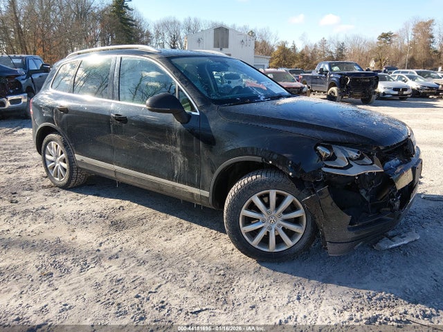 2011 VOLKSWAGEN TOUAREG VR6 SPORT