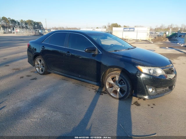 2012 TOYOTA CAMRY SE V6