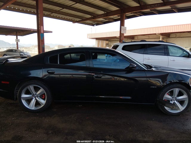 صورة 14 لـ 2014 Dodge CHARGER R/T
