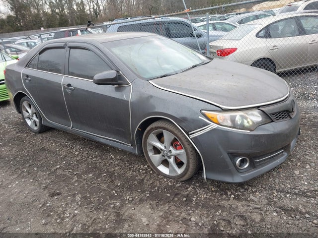 2014 TOYOTA CAMRY SE SPORT