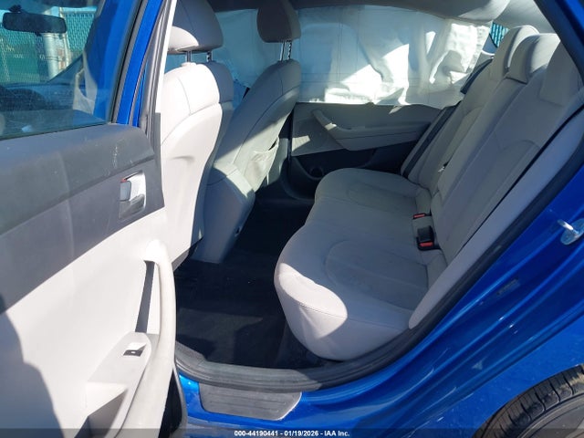 HYUNDAI SONATA SE - 8