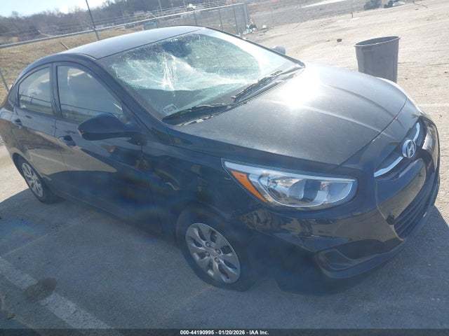 HYUNDAI ACCENT SE - 1