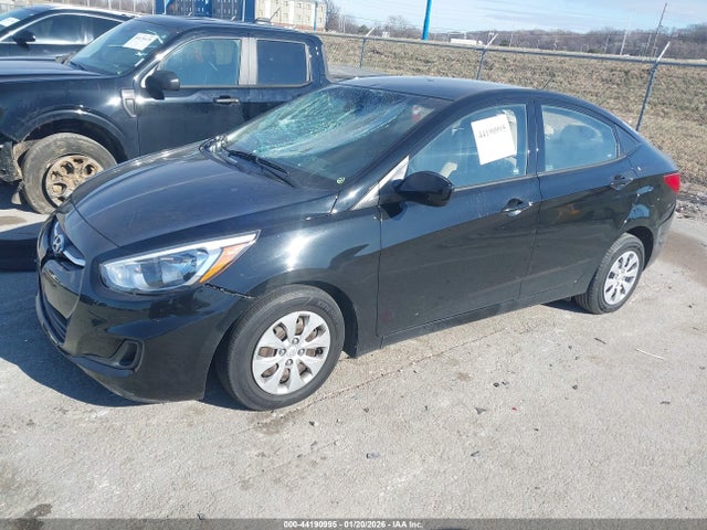 HYUNDAI ACCENT SE - 2