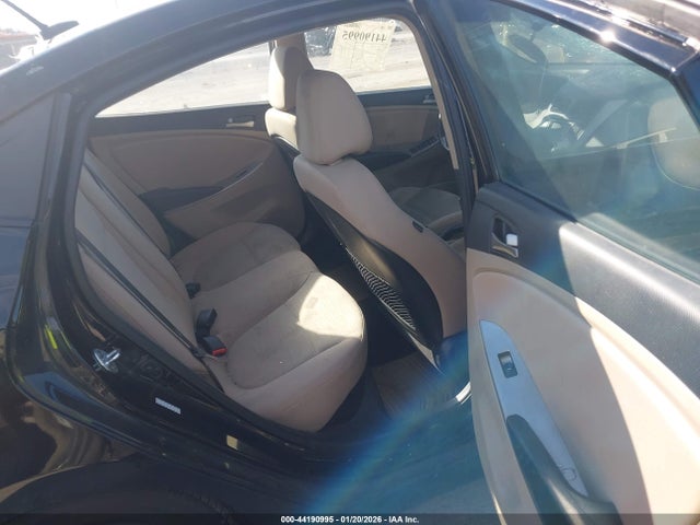 HYUNDAI ACCENT SE - 8