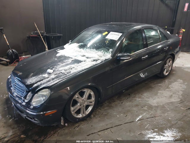 MERCEDES-BENZ E-CLASS - 2