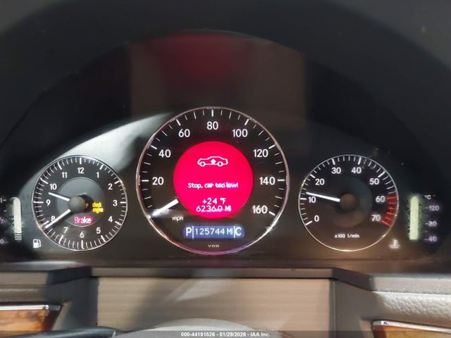 MERCEDES-BENZ E-CLASS - 7