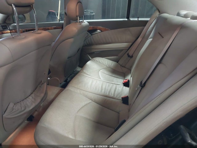 MERCEDES-BENZ E-CLASS - 8