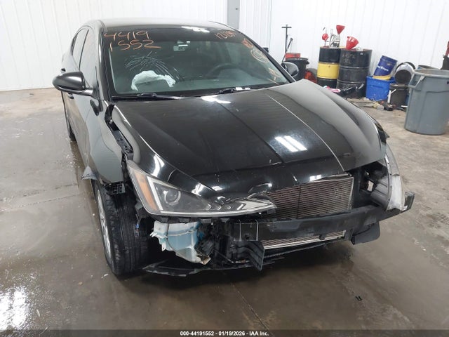 HYUNDAI ELANTRA SE - 6