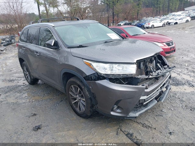 2018 TOYOTA HIGHLANDER XLE