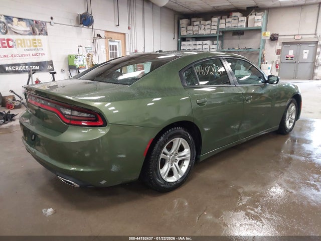 DODGE CHARGER SXT RWD - 4
