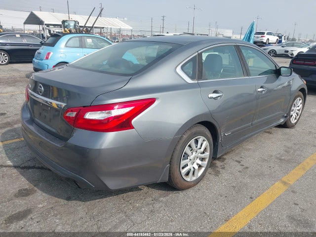 2017 Nissan ALTIMA 2.5 S — фото 4
