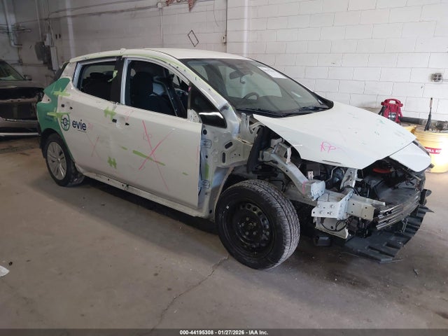 2023 NISSAN LEAF S 40 KWH