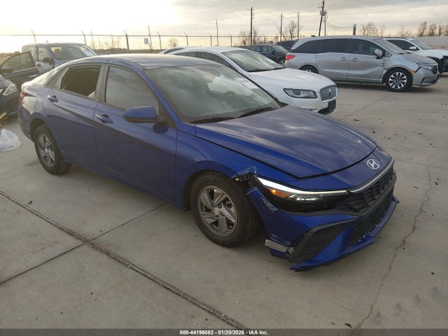 HYUNDAI ELANTRA SE - 1