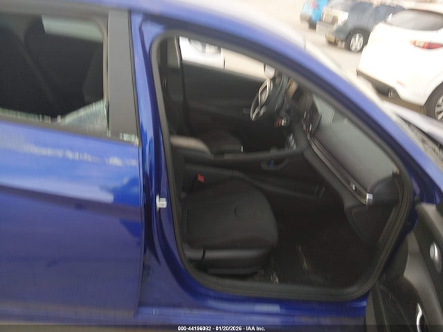 HYUNDAI ELANTRA SE - 5