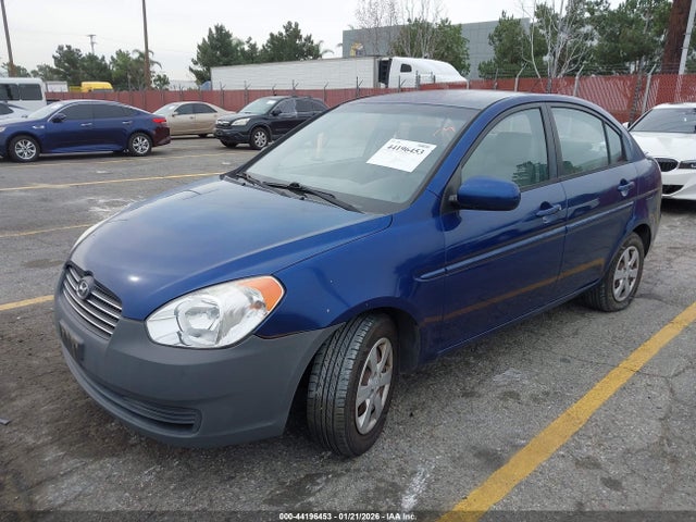 HYUNDAI ACCENT GLS - 2