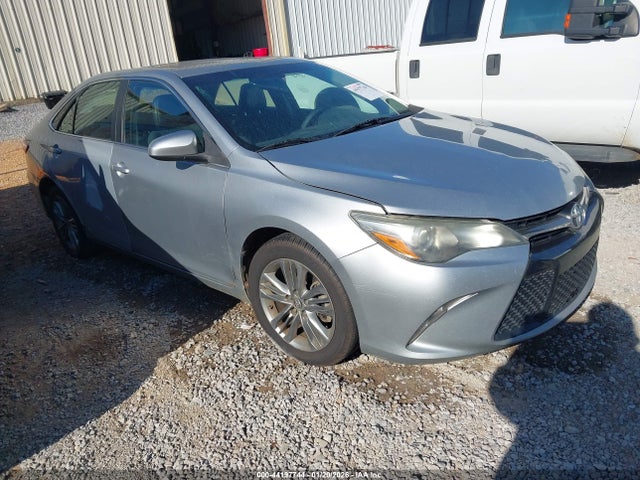 2016 TOYOTA CAMRY SE