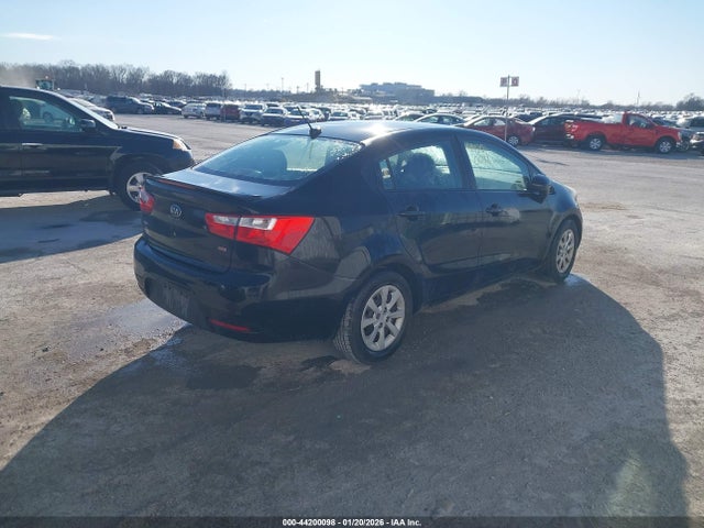 KIA RIO LX - 4