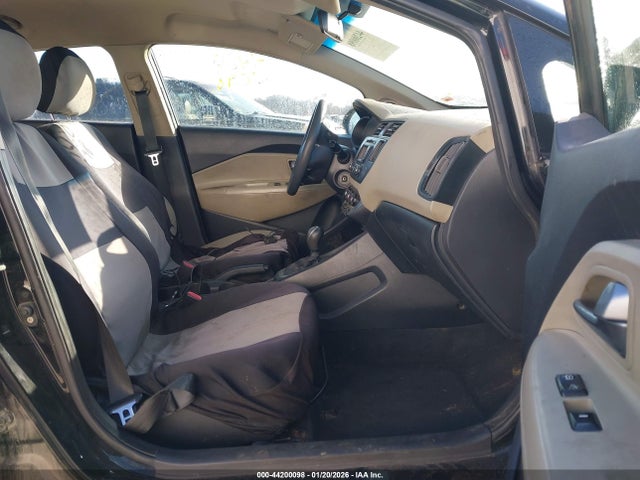 KIA RIO LX - 5