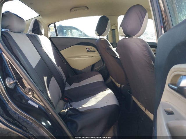 KIA RIO LX - 8