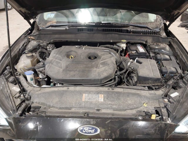 FORD FUSION SE - 10