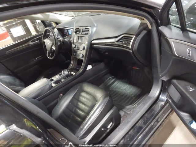 FORD FUSION SE - 5