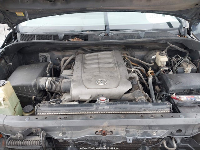 TOYOTA TUNDRA - 10