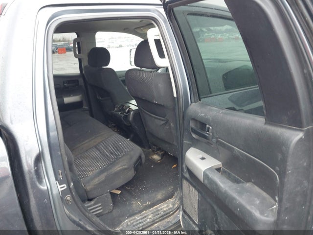 TOYOTA TUNDRA - 8