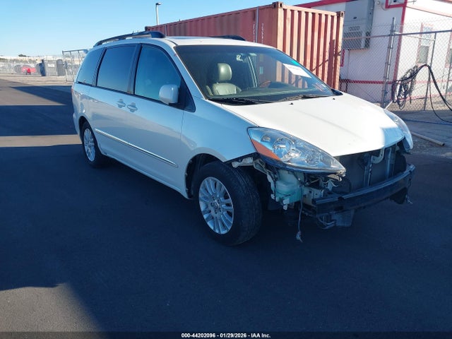 2009 TOYOTA SIENNA LIMITED