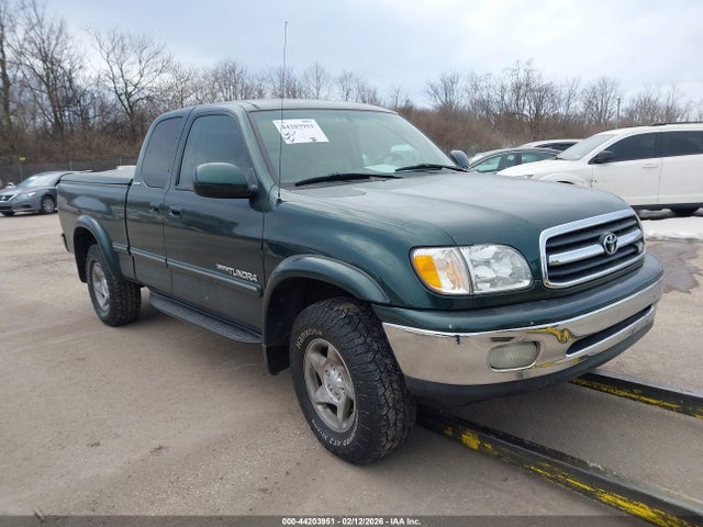 2001 TOYOTA TUNDRA LTD V8