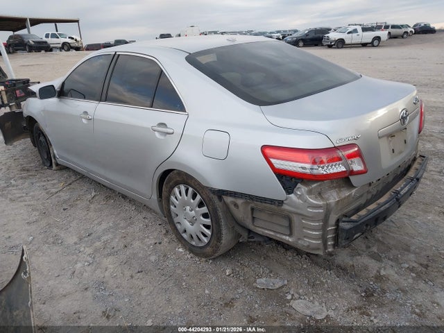 TOYOTA CAMRY - 3
