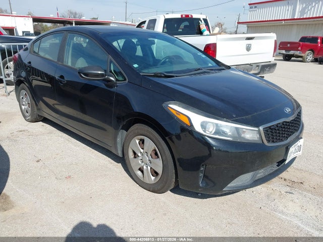 2017 KIA FORTE LX