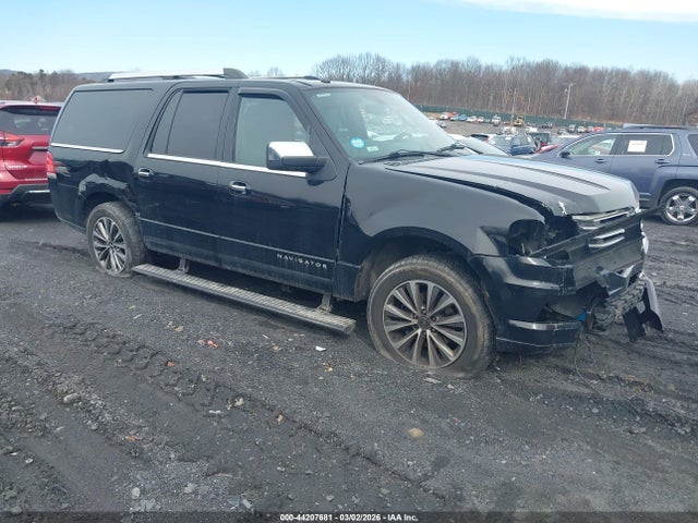 2016 LINCOLN NAVIGATOR SELECT