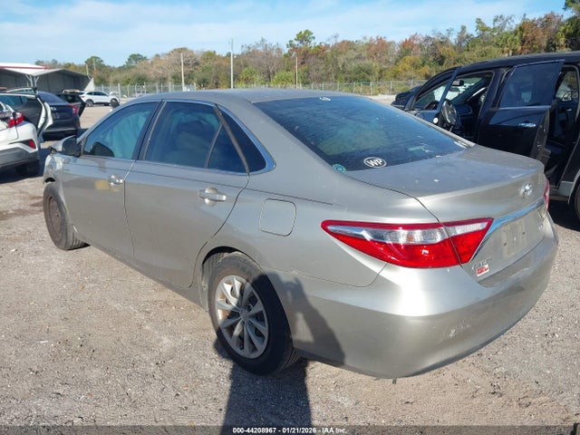 TOYOTA CAMRY - 3