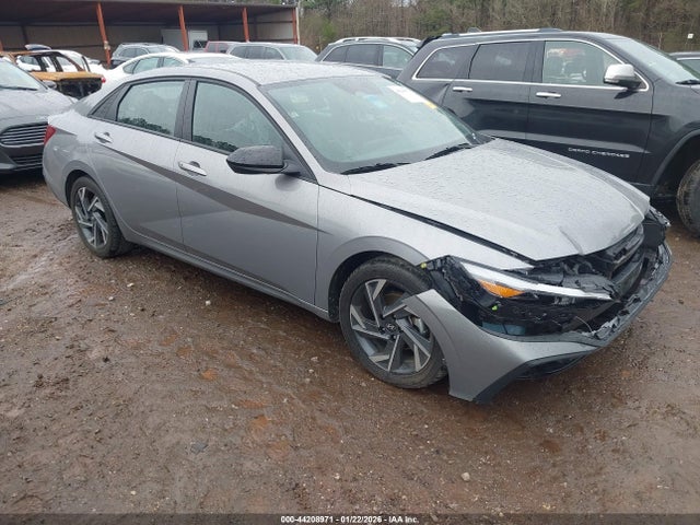 HYUNDAI ELANTRA SEL SPORT - 1