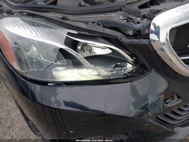 MERCEDES-BENZ E-CLASS - 6