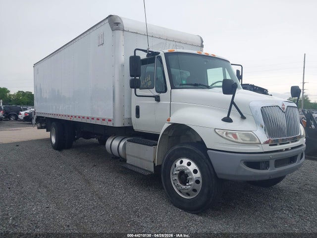 2017 INTERNATIONAL DURASTAR 4300 