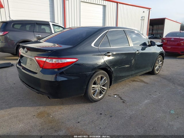 TOYOTA CAMRY - 4