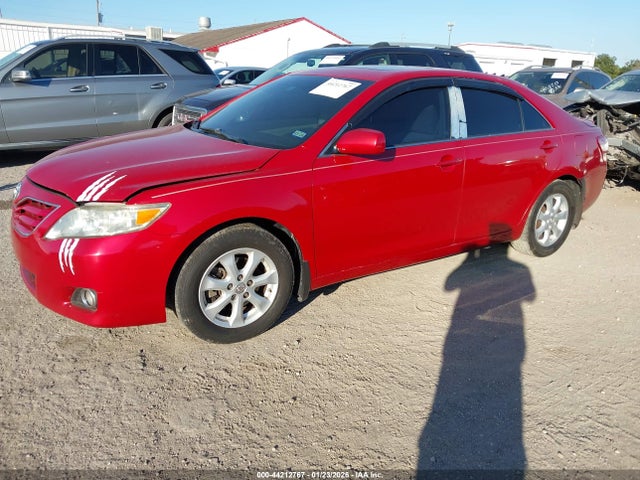 2011 Toyota CAMRY LE 照片 2