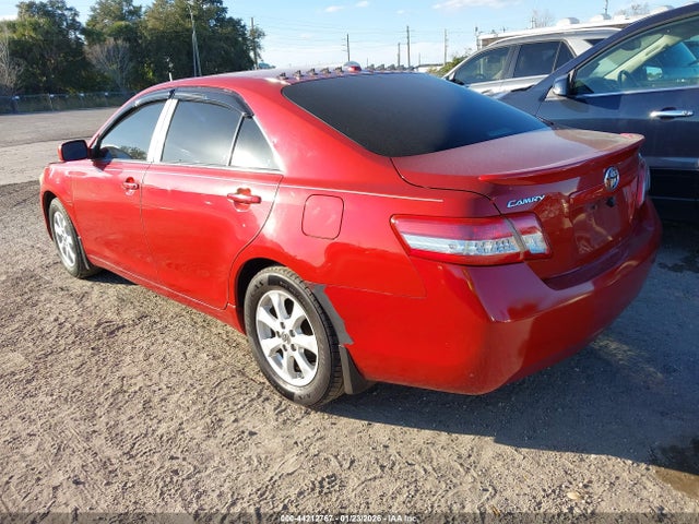 2011 Toyota CAMRY LE thumbnail 3