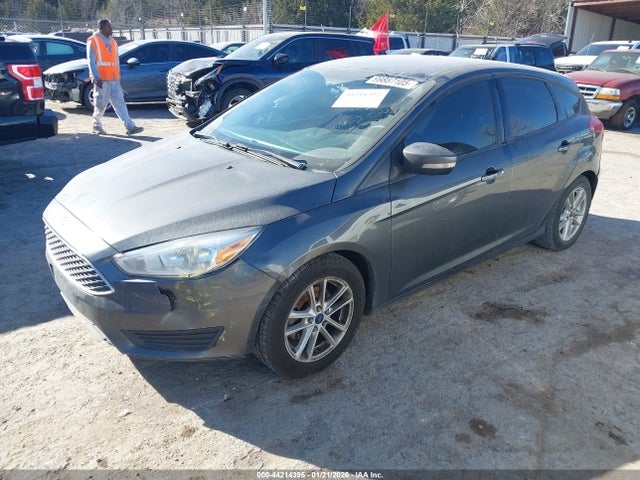 FORD FOCUS SE - 2