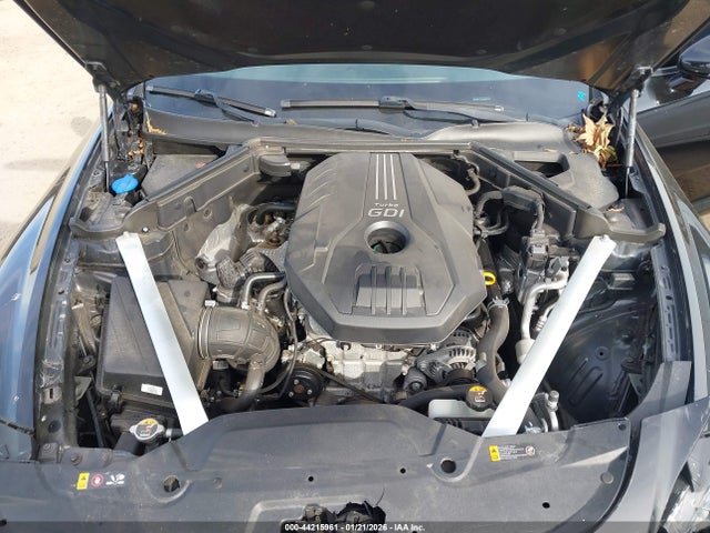 KIA STINGER PREMIUM - 10