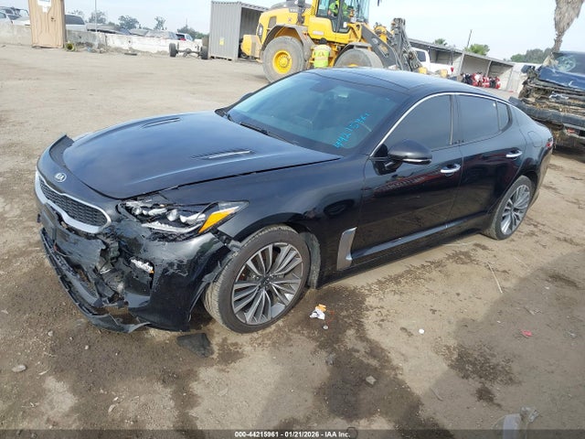 KIA STINGER PREMIUM - 2
