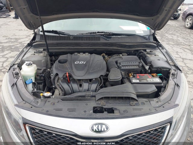 KIA OPTIMA LX - 10