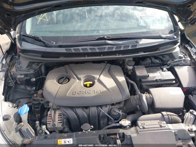 HYUNDAI ELANTRA SE - 10