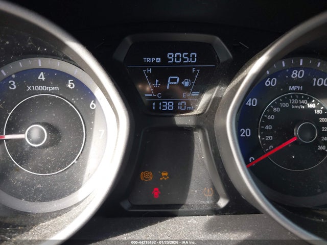 HYUNDAI ELANTRA SE - 7