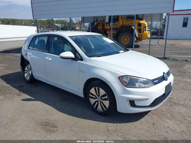 2016 VOLKSWAGEN E-GOLF SE