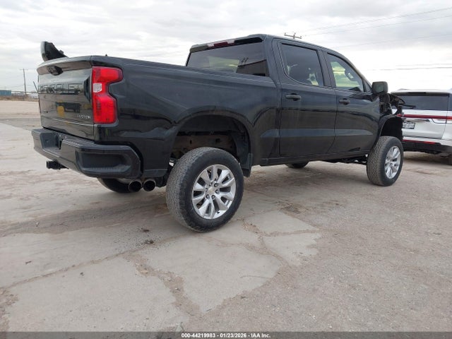 صورة 4 لـ 2022 Chevrolet SILVERADO 1500 2WD SHORT BED CUSTOM